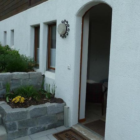 Holzji Apartment Glis Luaran gambar